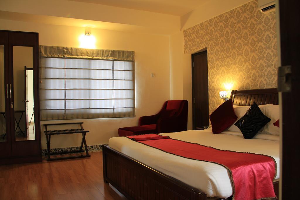 Orchid Suites - A Boutique Hotel Bangalore Off Residency Road Exterior foto